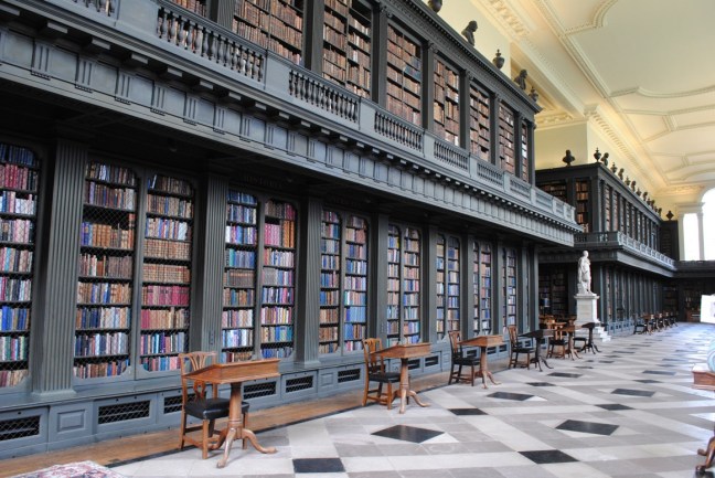 All Souls Library klein